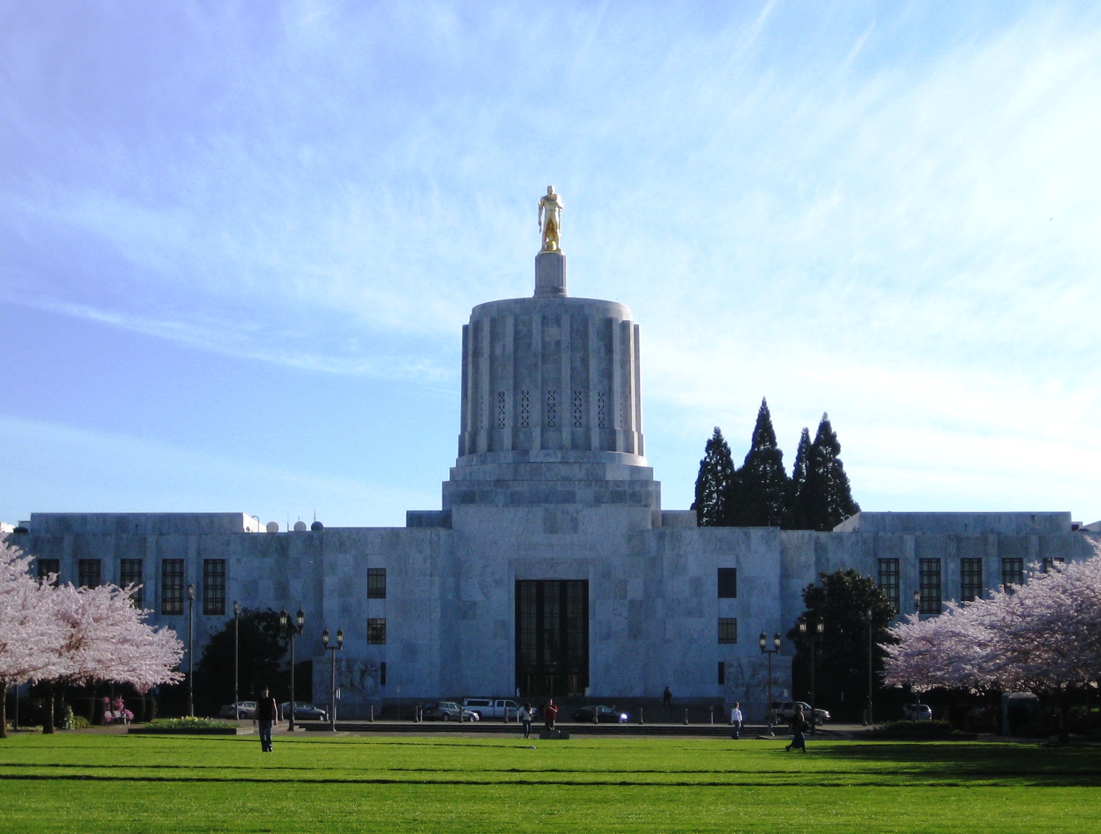 The Oregon state capitol building in Salem, Oregon.